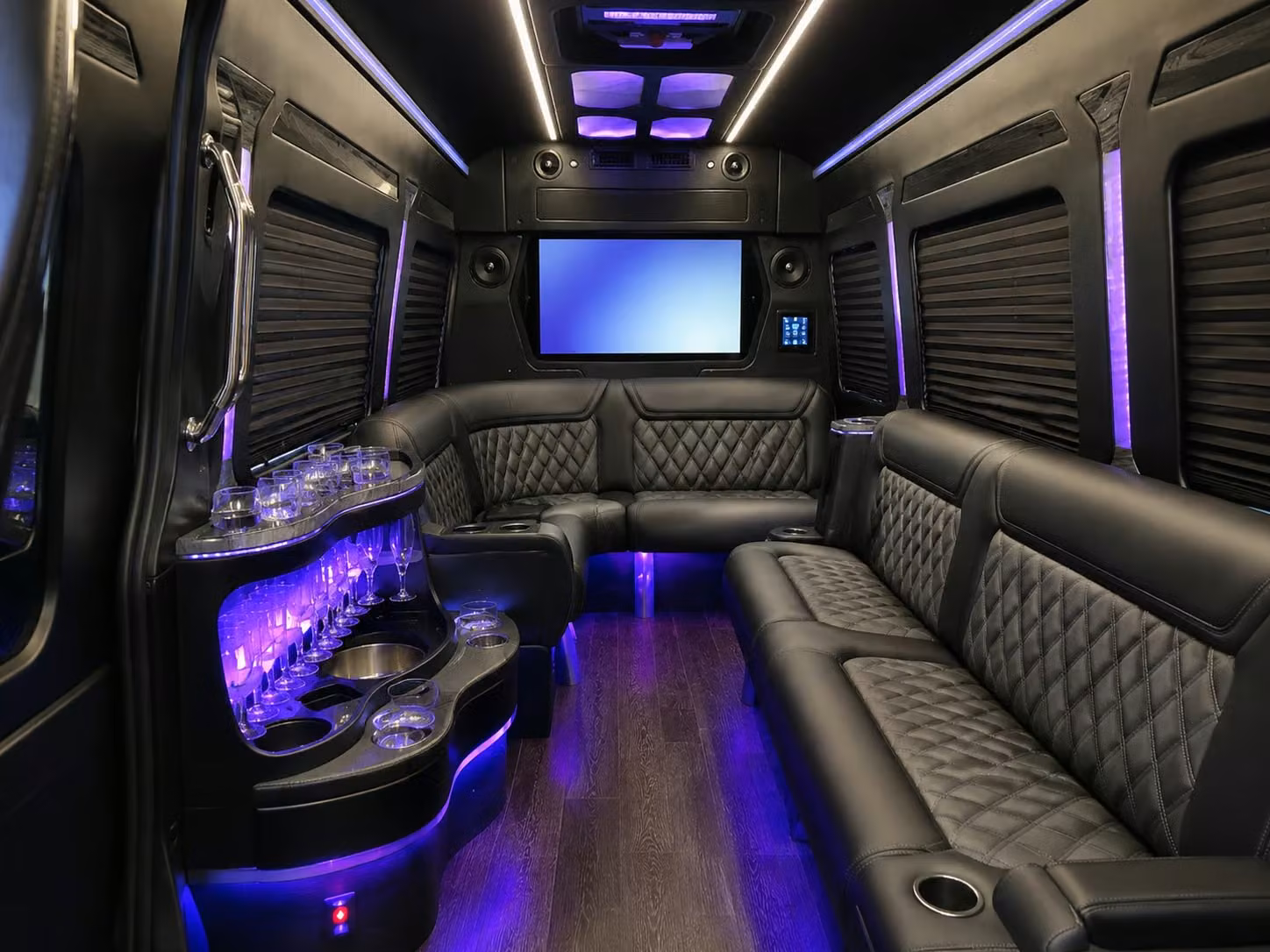 let coachbuswestvalleycity com handle airport transfers for your west valley city wedding guests